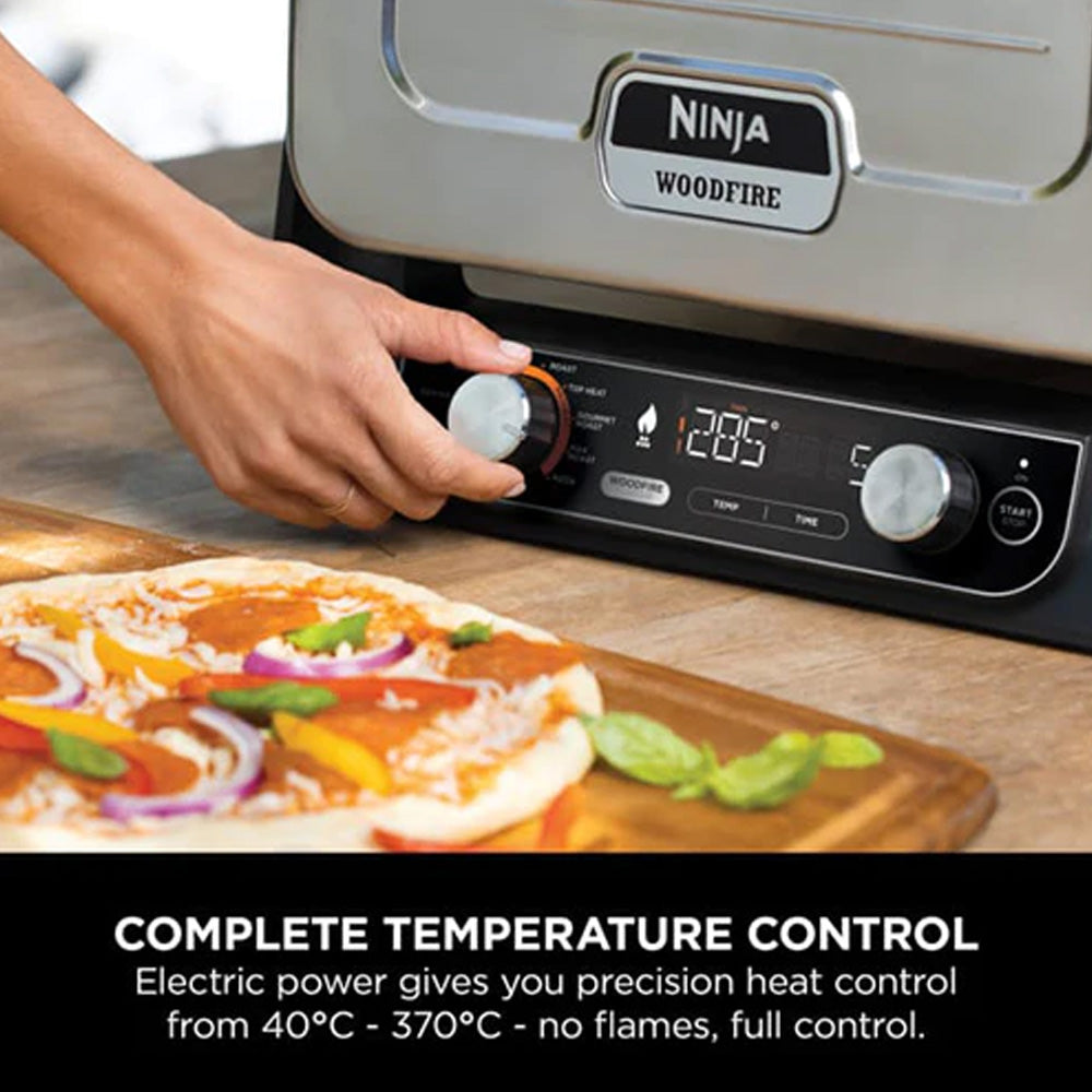 Ninja, Woodfire Electric Outdoor Oven, Artisan Pizza Maker and BBQ Smoker | OO101UK