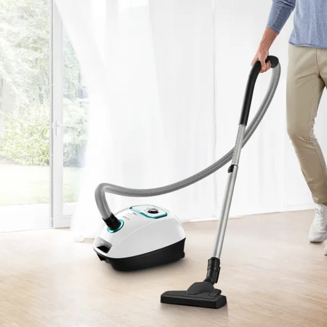 Bosch Serie 4 Bagged Vacuum Cleaner - White | BGBS4HYGGB