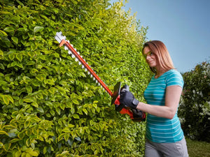 Black & Decker BCHTS3620L1 Hedge Trimmer with SAWBLADE 55cm 36V 1 x 2.0Ah Battery | B/DBCH3620L1