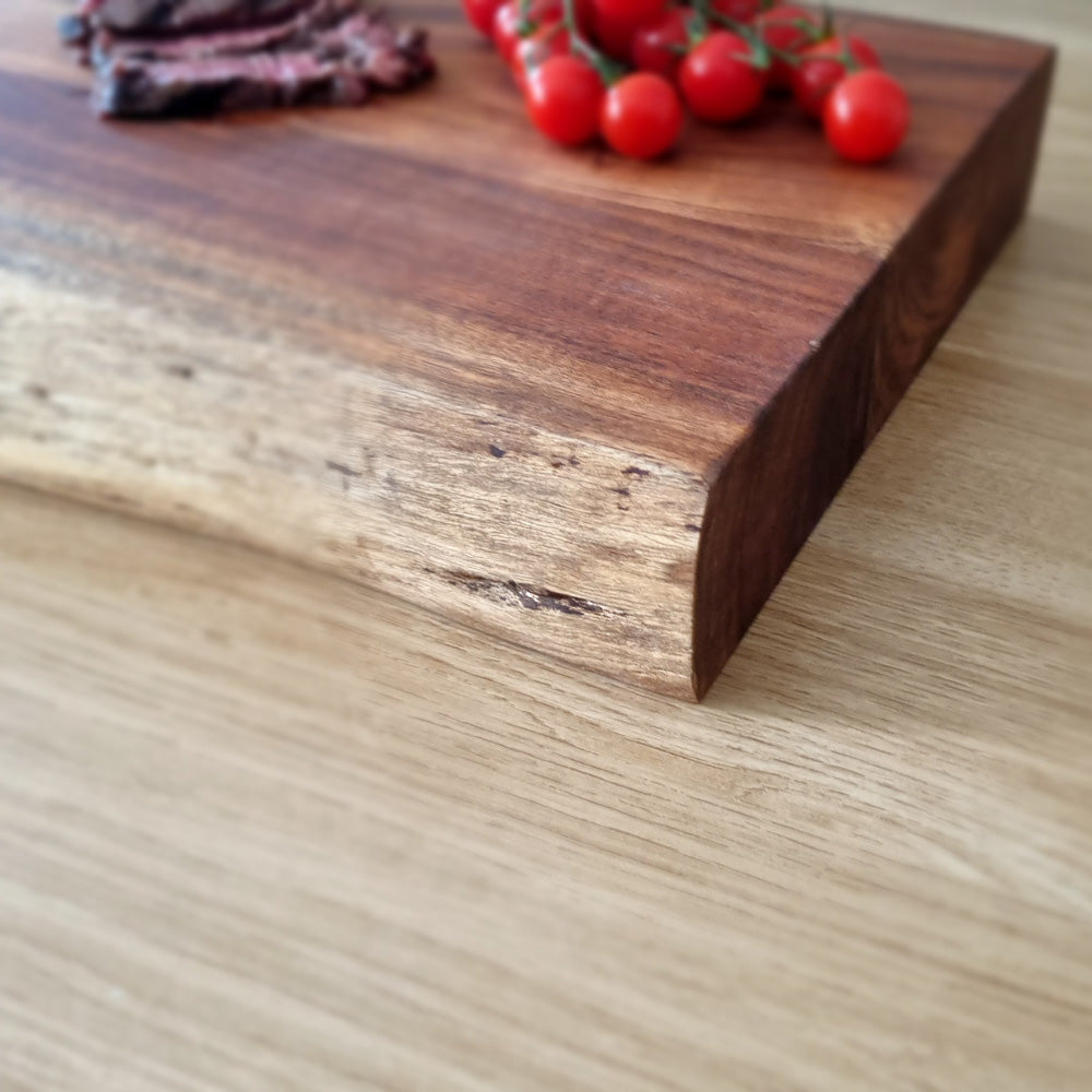 Tara Lane Treviso Live Edge Chopping Board - Medium | TL5822