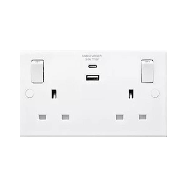 Powermaster Double Switched Socket 13Amp 2 Gang With 2 X Usb A Ports - White | 1839-30