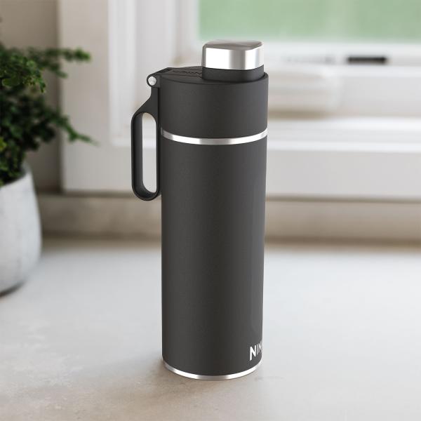 Ninja Thirsti 700ml Insulated Travel Bottle - Black | DW2401EUUKBK