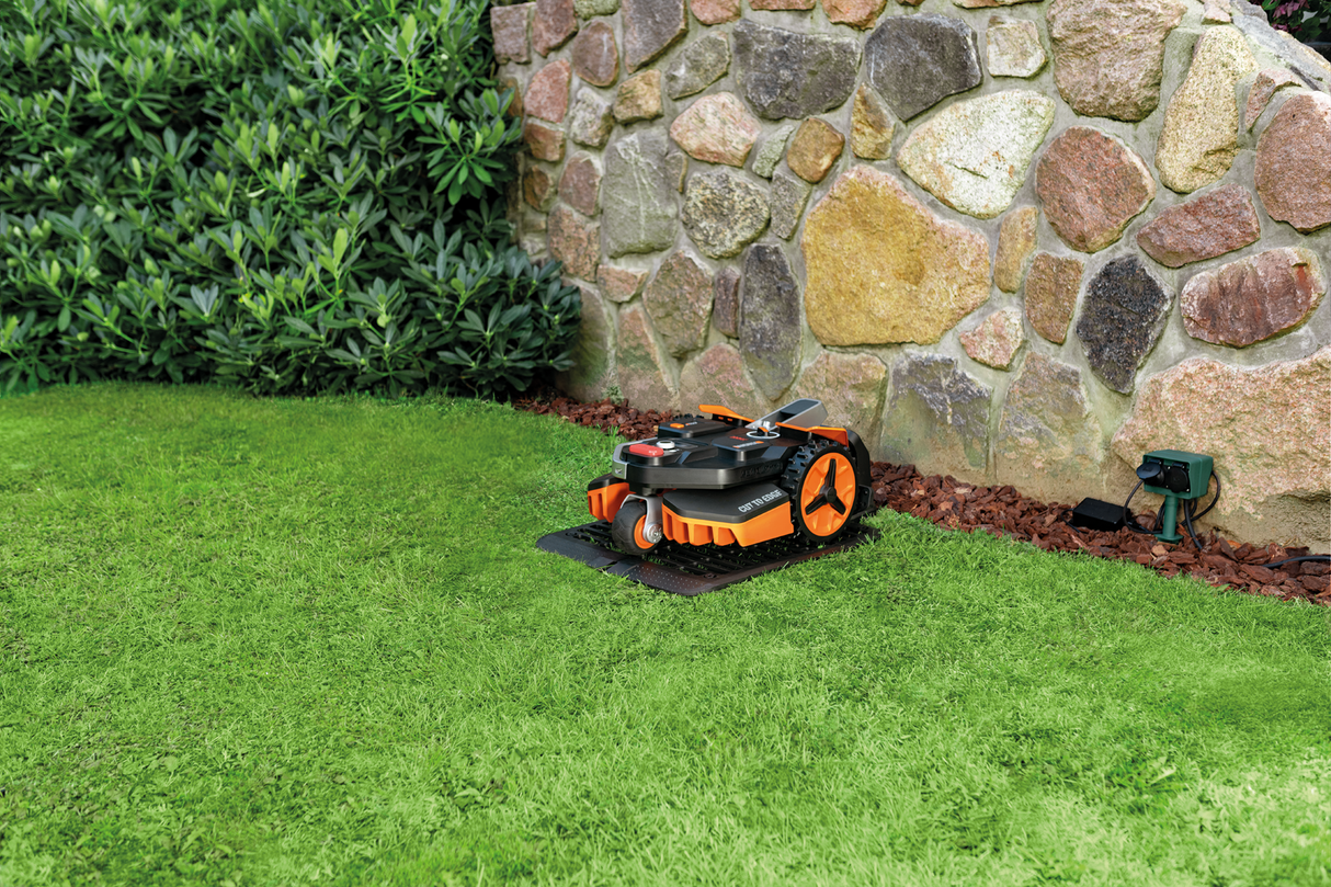 Worx Landroid Vision Guided Robotic Robot Lawn Mower M600 600m2 | WR206E